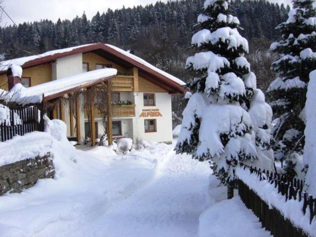 Rodinne Apartmany Alpinka Oscadnica Exterior photo
