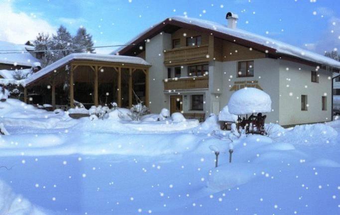 Rodinne Apartmany Alpinka Oscadnica Exterior photo